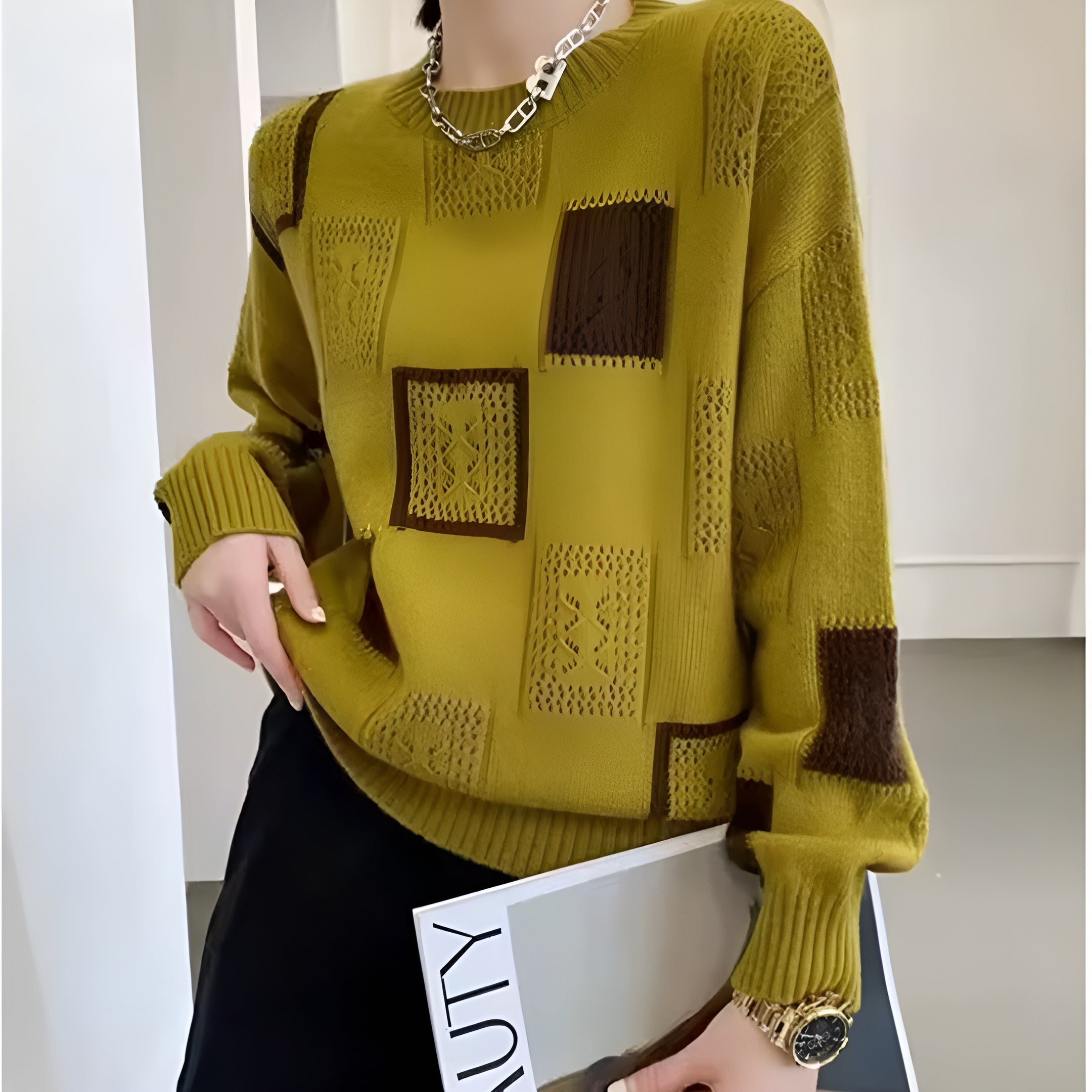 Lina | Flattering Timeless Sweater