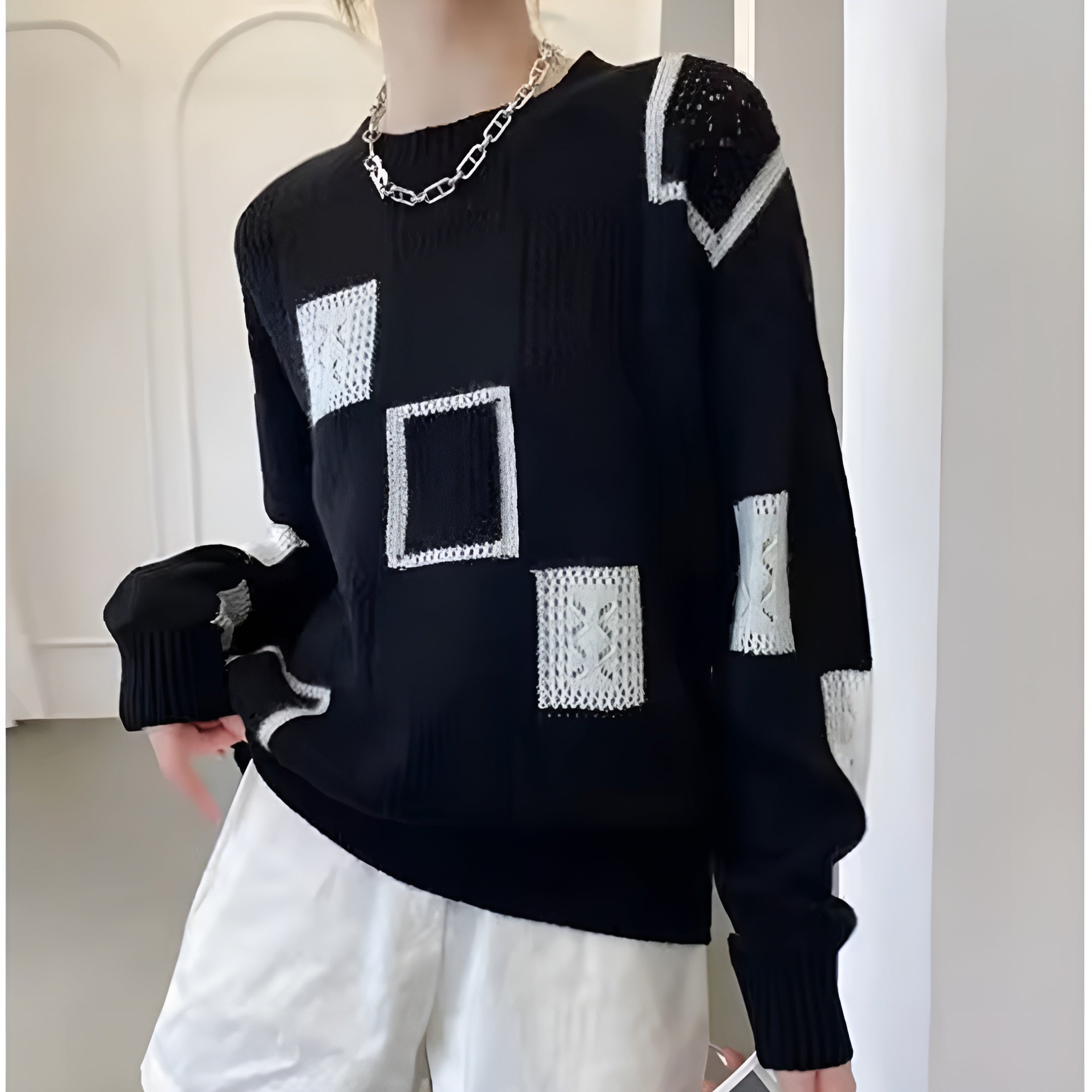 Lina | Flattering Timeless Sweater
